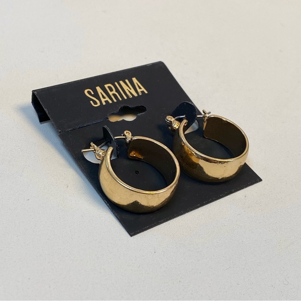 Sarina Bold Thick Gold Hoop Earrings - Picture 4 of 5